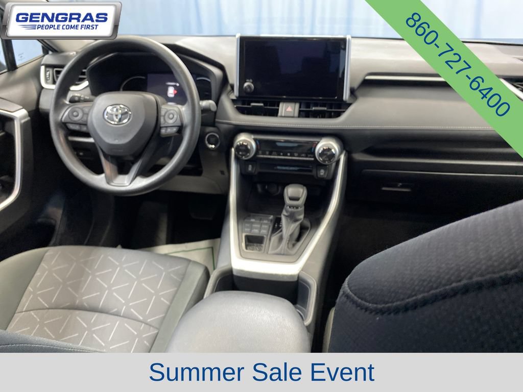 Used 2025 Toyota RAV4 XLE AWD/4WD image 38
