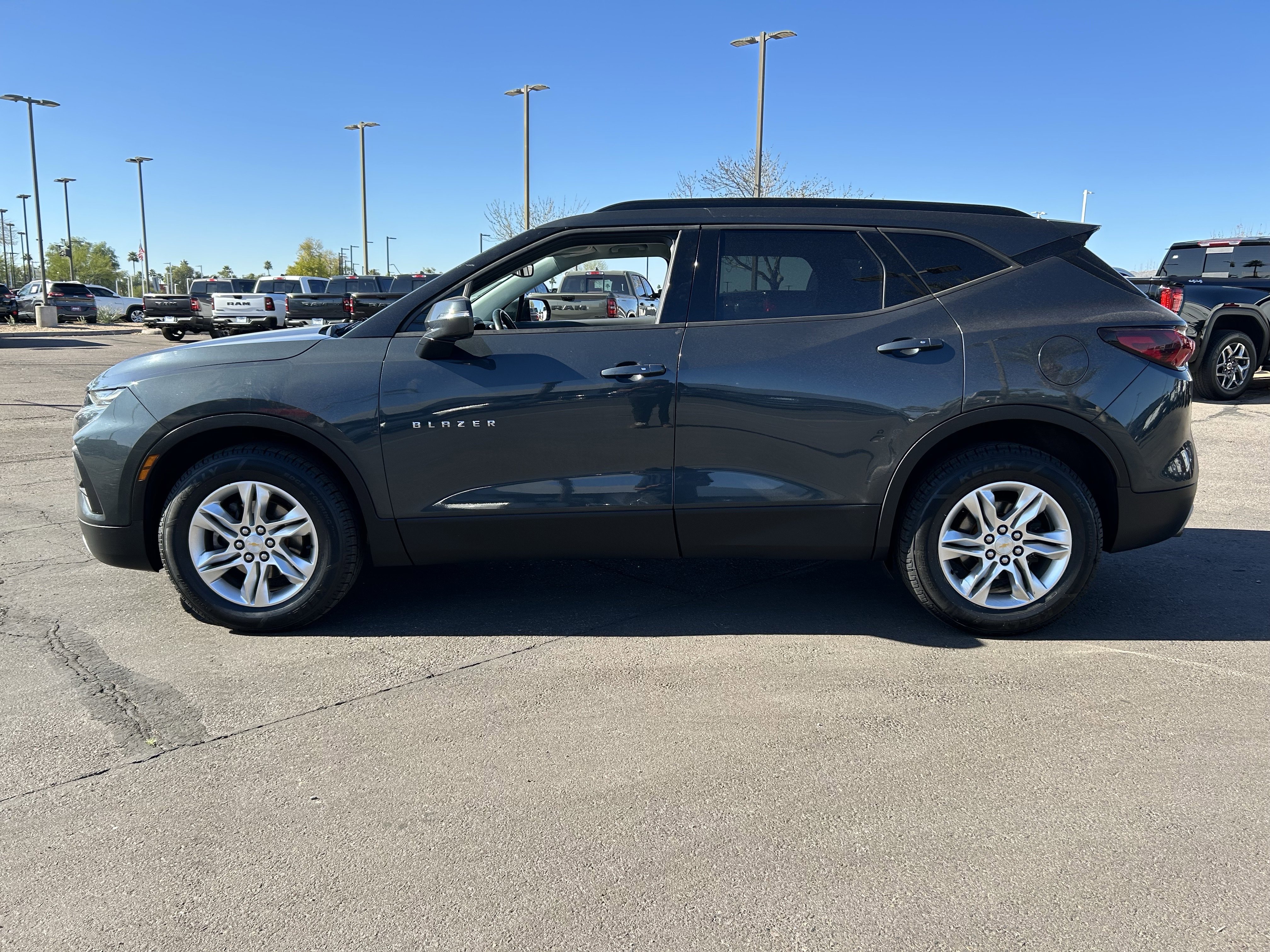 Used 2020 Chevrolet Blazer LT image 3