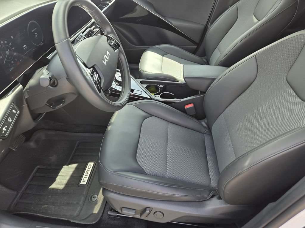Used 2024 Kia Niro Wind FWD image 12