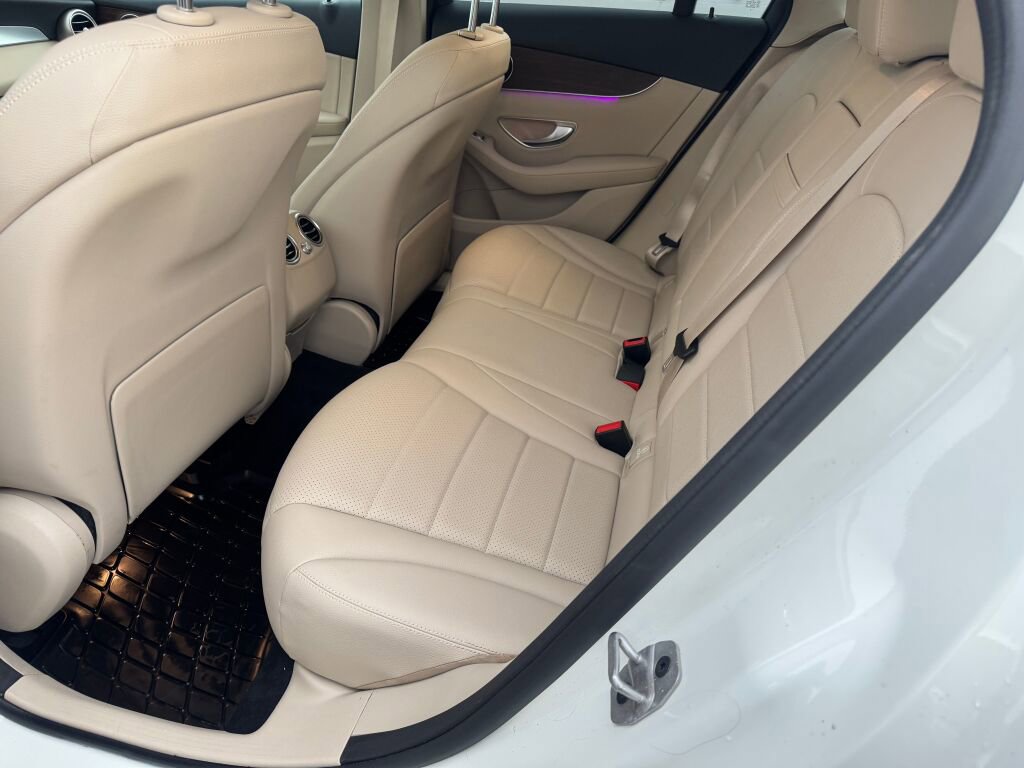 Certified 2022 Mercedes-Benz GLC 300 4MATIC image 15