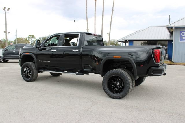 Used 2024 GMC Sierra 3500 Denali w/ Denali Reserve Package AWD/4WD image 7