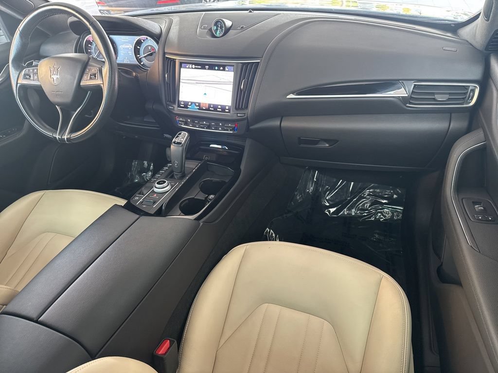 Certified 2022 Maserati Levante GT AWD/4WD image 17