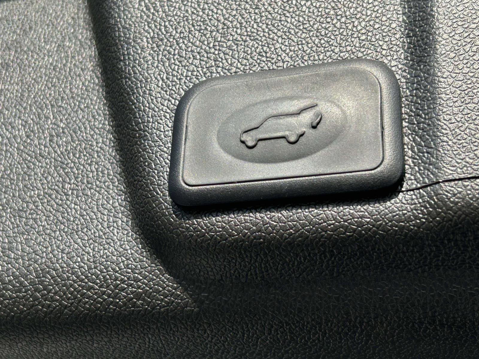 Used 2017 Buick Enclave Premium image 19