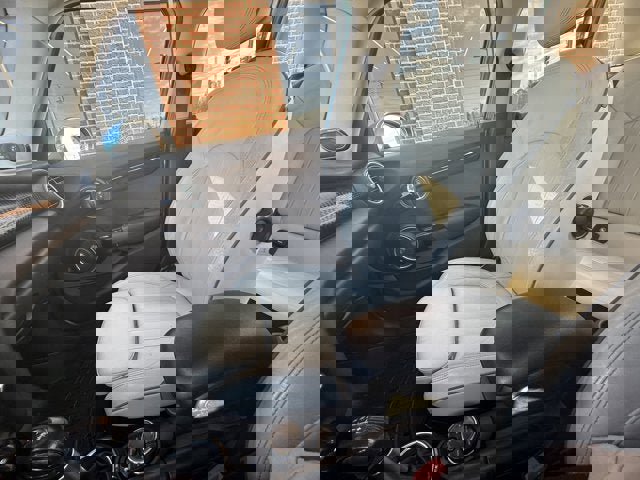 Used 2015 MINI Cooper S image 28