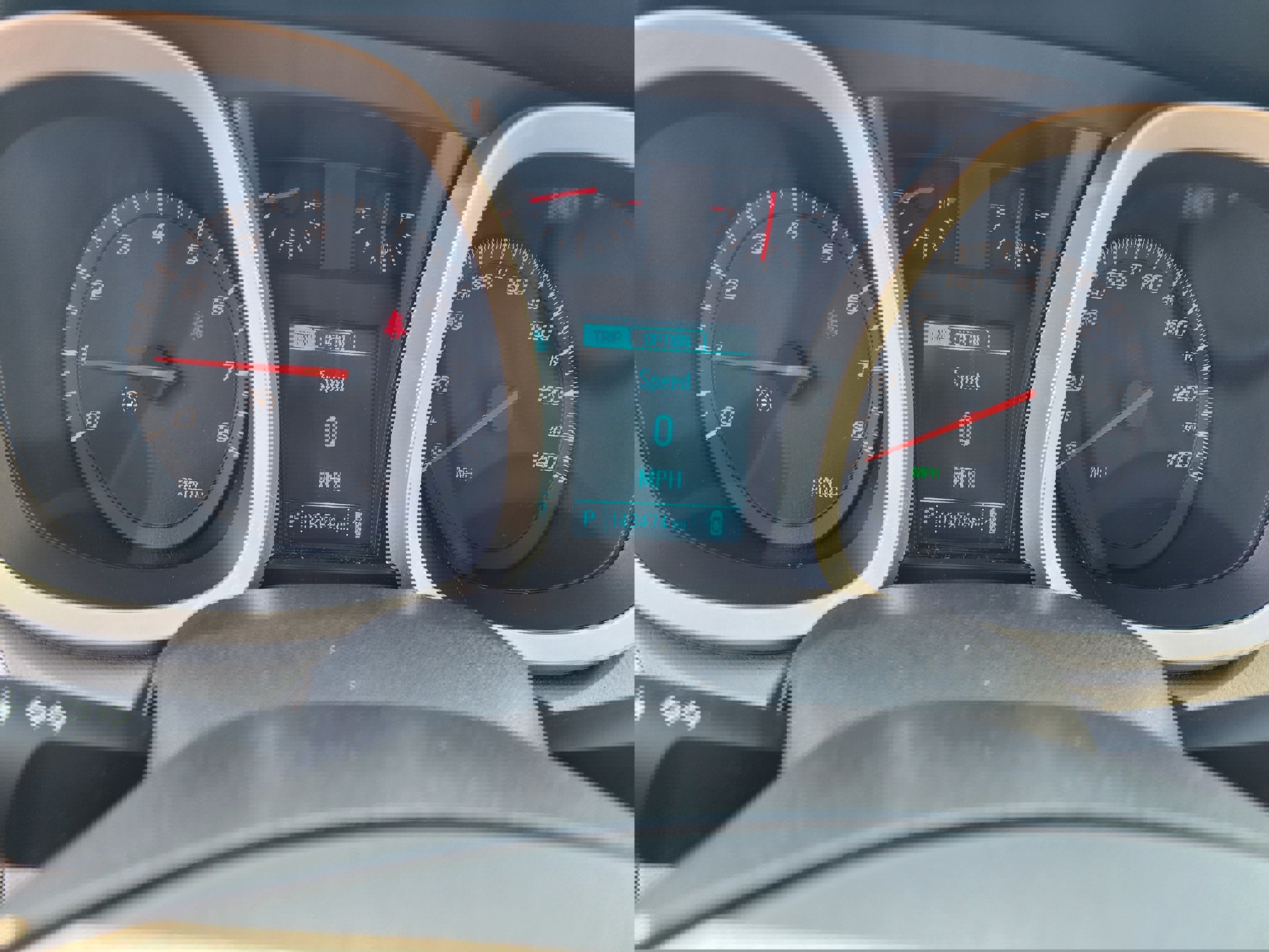 Used 2016 Chevrolet Equinox LTZ w/ Enhanced Convenience Package image 8