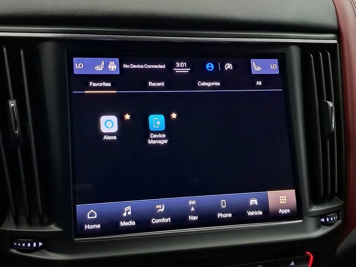Used 2021 Maserati Levante S AWD/4WD image 22