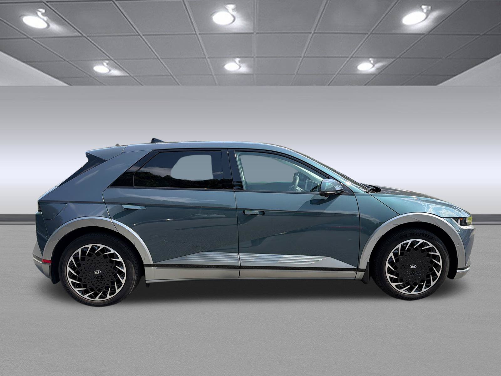 Certified 2023 Hyundai Ioniq 5 Limited AWD/4WD image 6