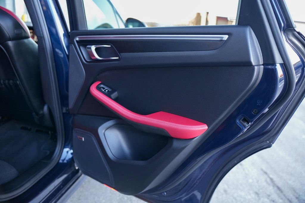 Used 2018 Porsche Macan GTS image 53