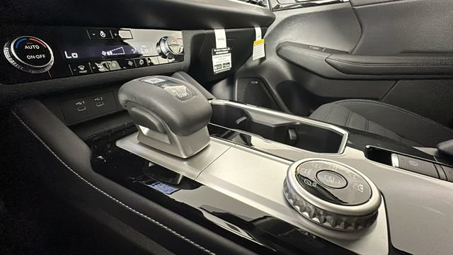 New 2026 Mitsubishi Outlander SE AWD/4WD image 30