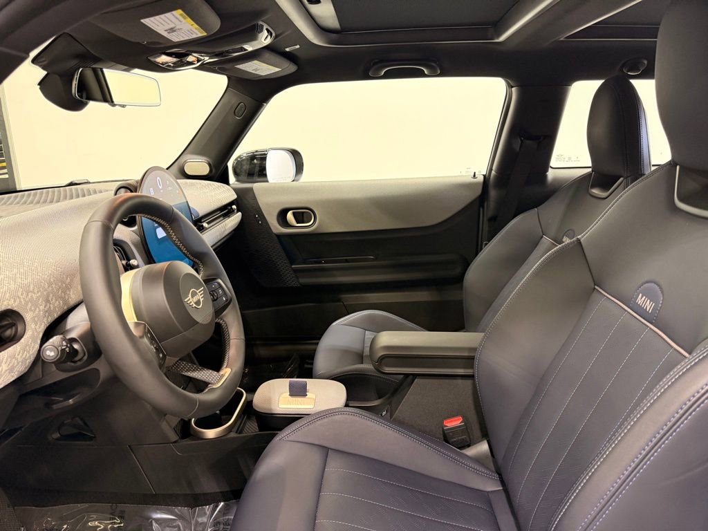 Used 2025 MINI Cooper S FWD image 12