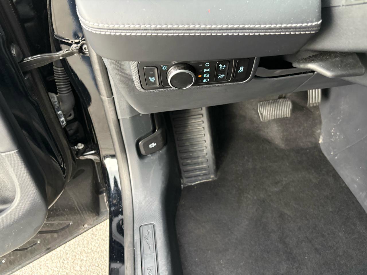 Used 2025 Ford Mustang Mach-E Premium image 13