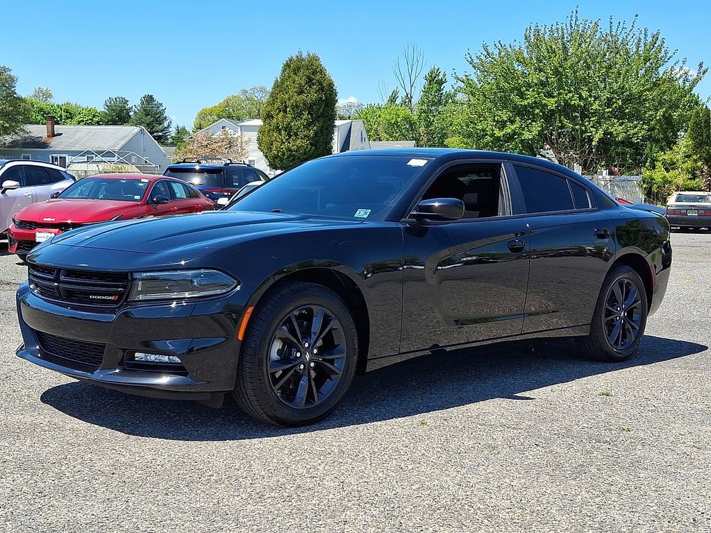 Used 2023 Dodge Charger SXT w/ Blacktop Package AWD/4WD image 3