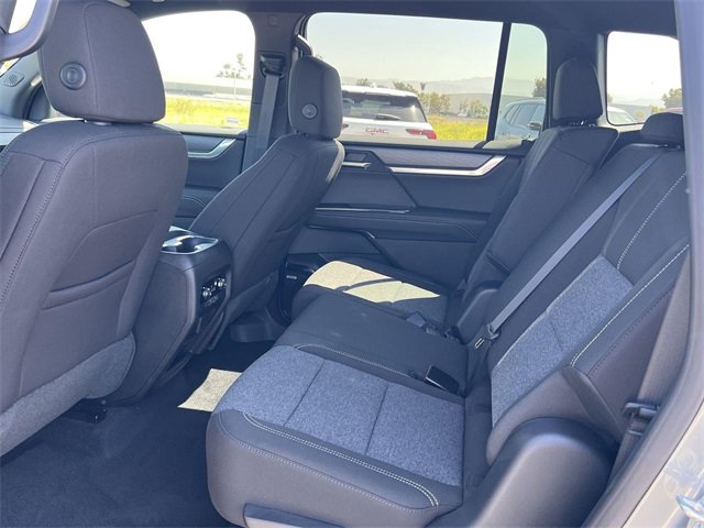 New 2025 GMC Acadia Elevation image 23