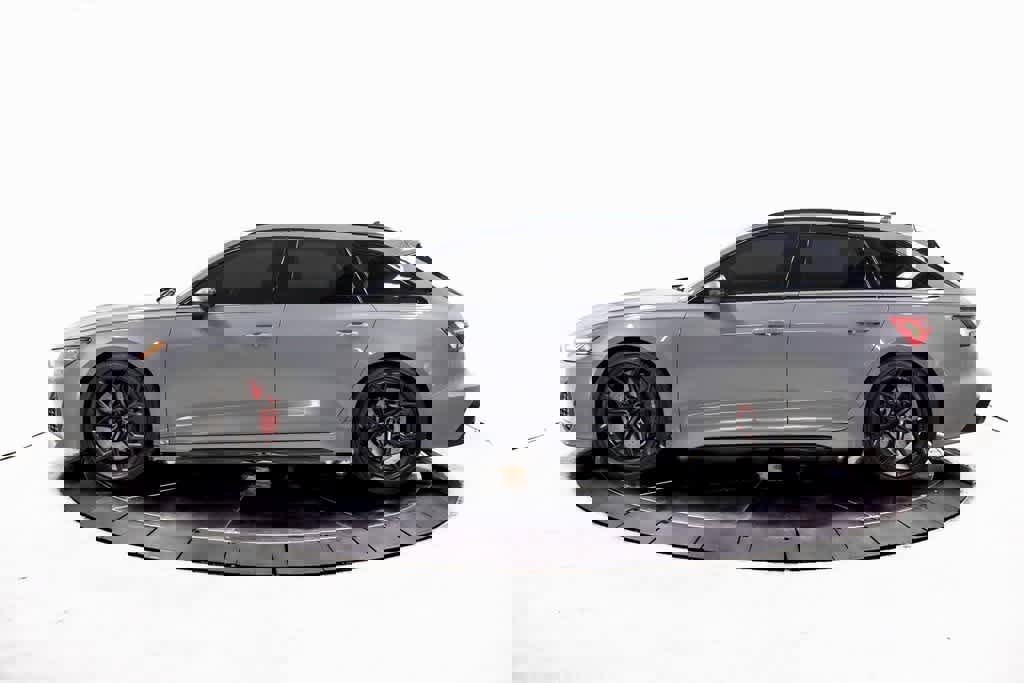 Used 2025 Audi RS 6 performance image 2