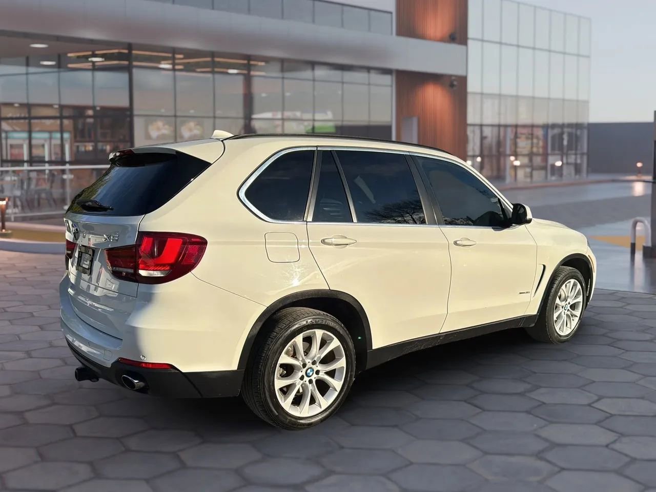 Used 2016 BMW X5 xDrive35i image 5