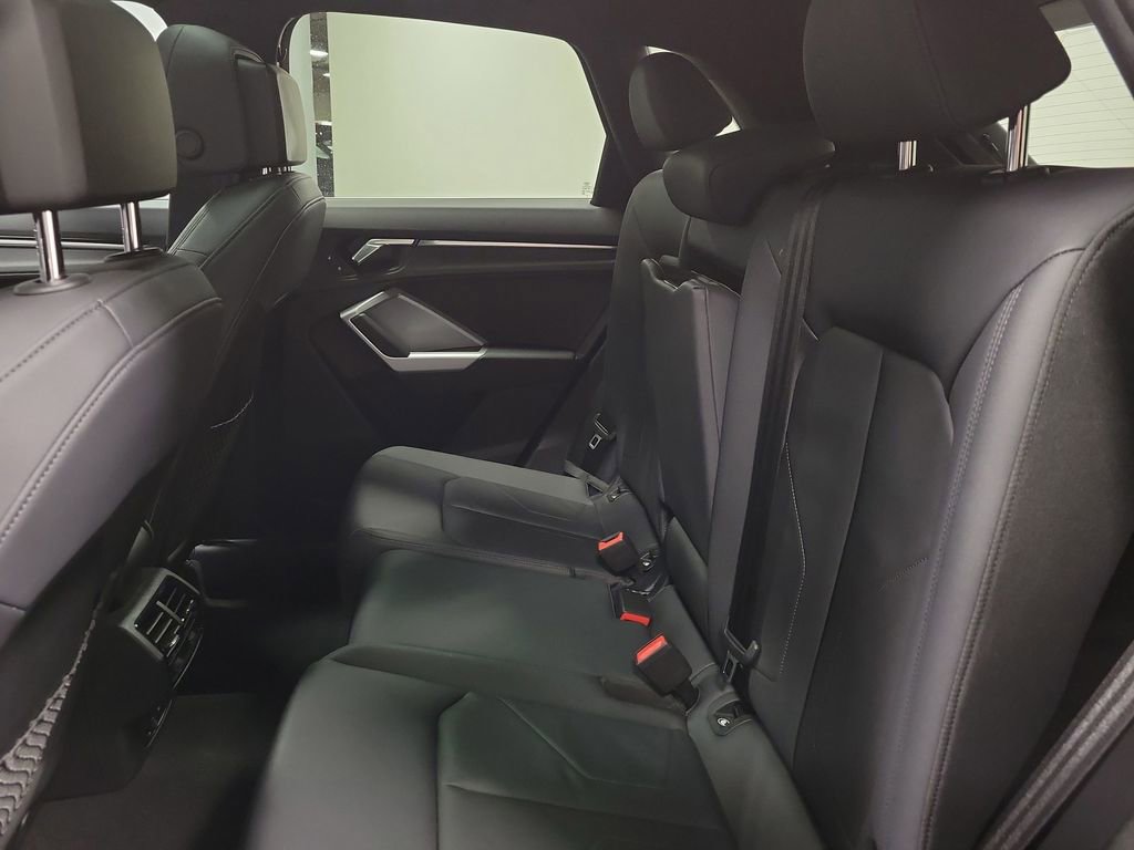 Used 2025 Audi Q3 2.0T Premium image 20