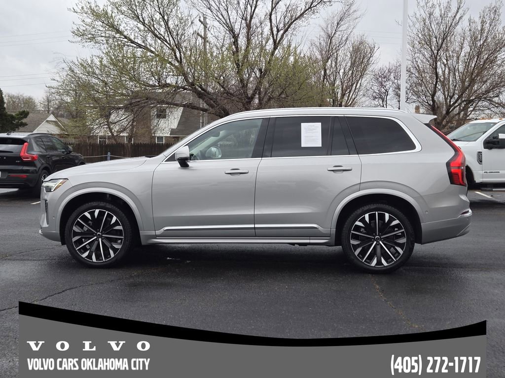 Certified 2025 Volvo XC90 B5 Plus image 3