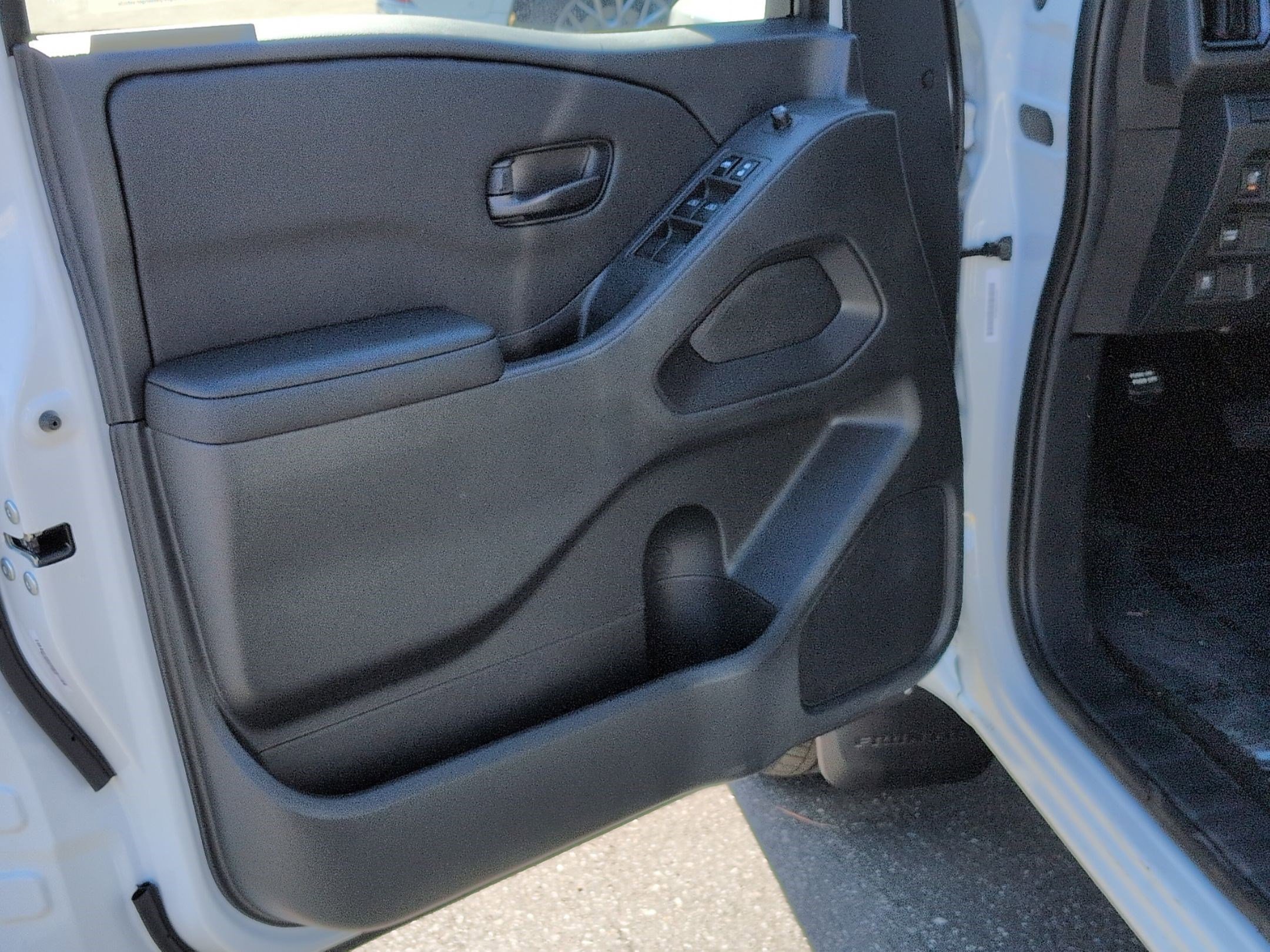 New 2026 Nissan Frontier SV w/ Tow Package image 13