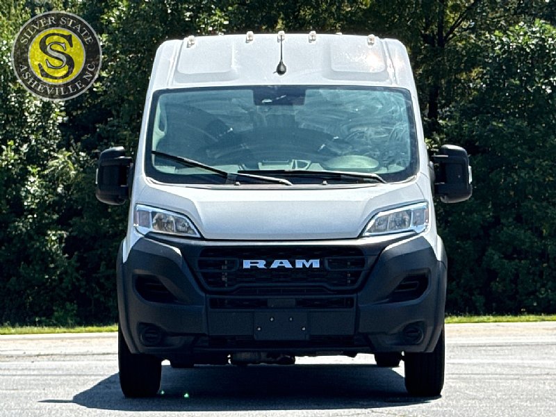 Used 2023 RAM ProMaster 2500 FWD image 2