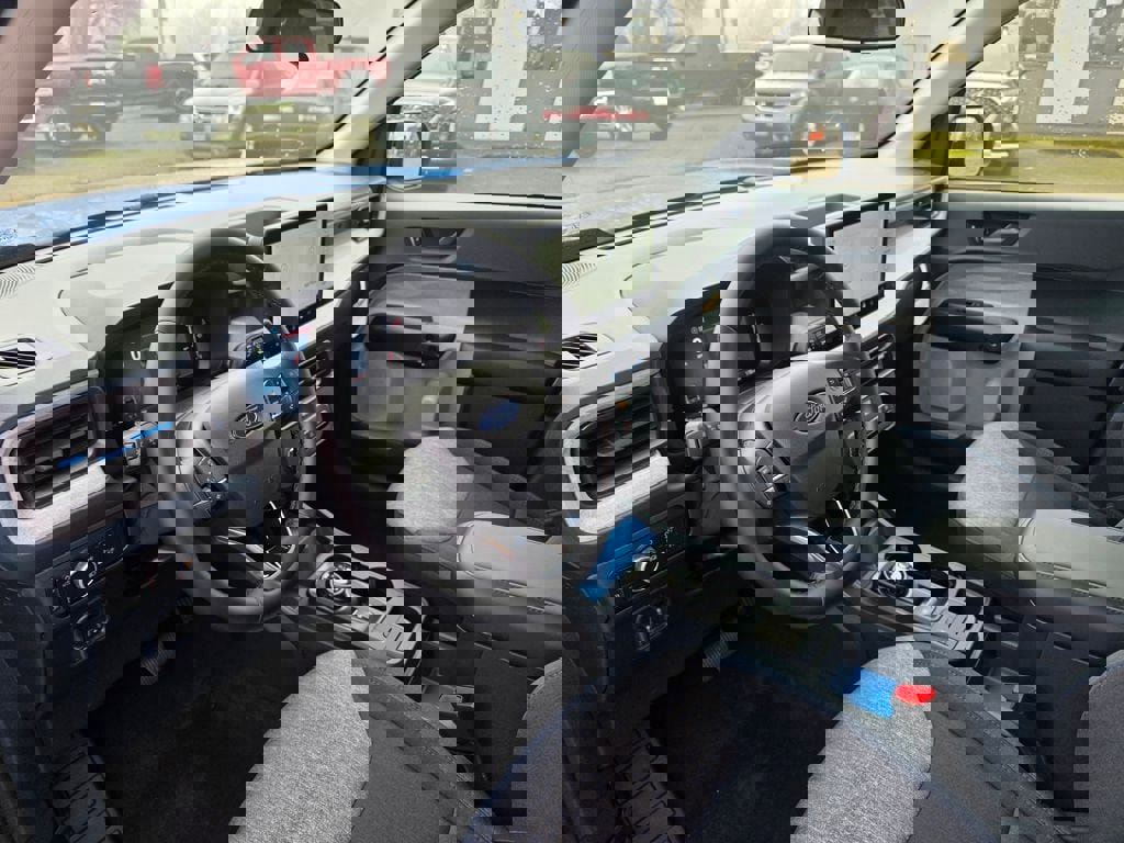 New 2026 Ford Maverick XLT w/ Equipment Group 301A image 9