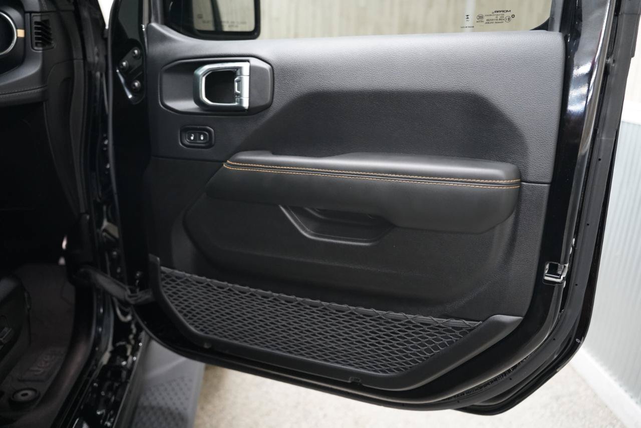 Used 2025 Jeep Gladiator Sport AWD/4WD image 27