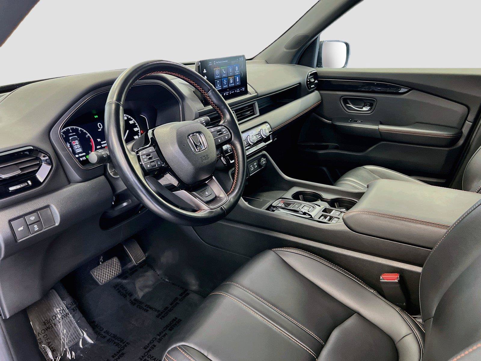 Certified 2025 Honda Pilot TrailSport image 11
