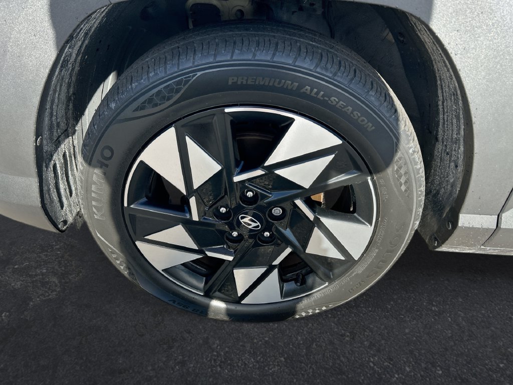 Used 2024 Hyundai Kona SEL w/ Convenience Package FWD image 10
