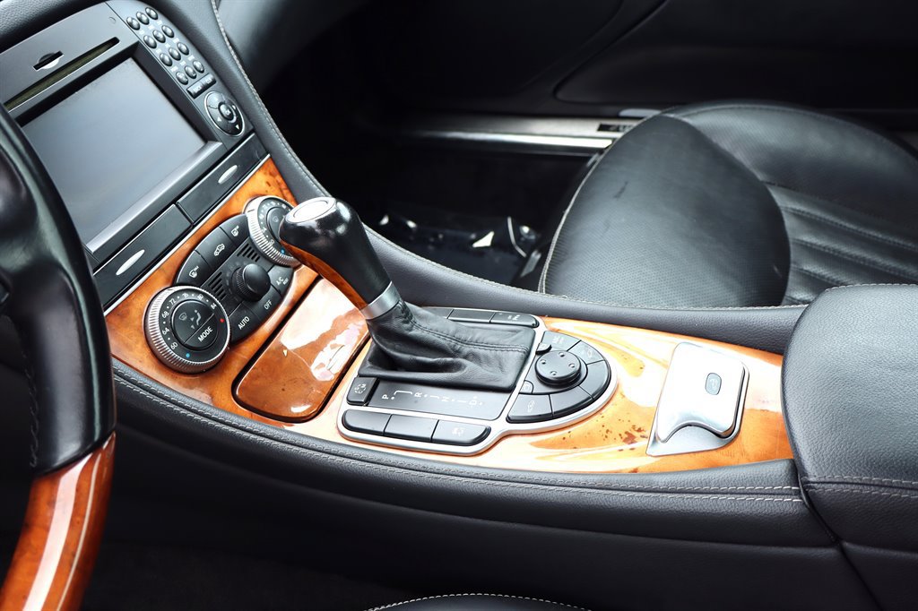 Used 2011 Mercedes-Benz SL 550 image 36