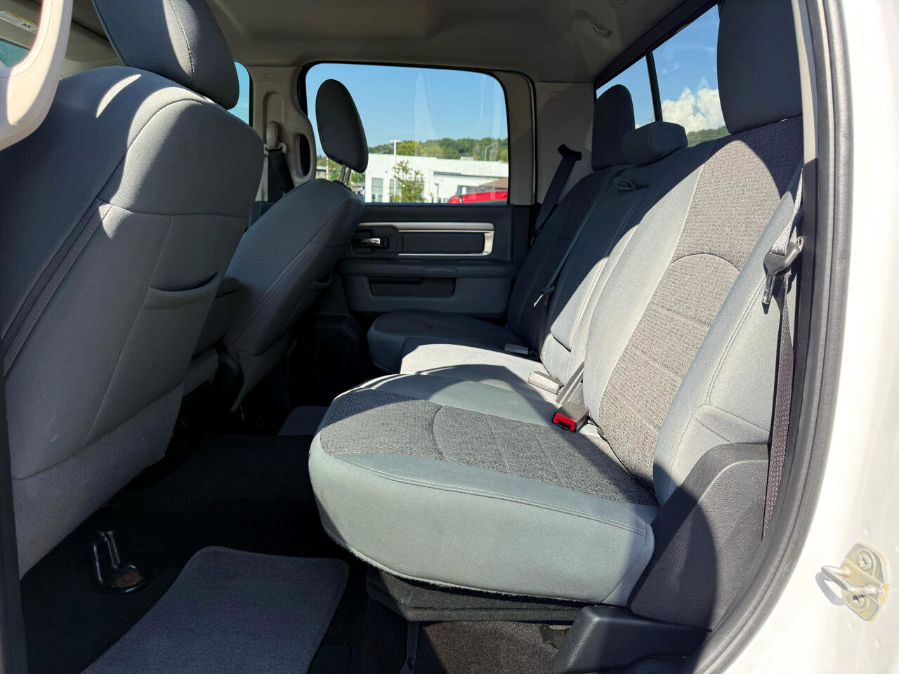 Used 2017 RAM 1500 Outdoorsman image 25
