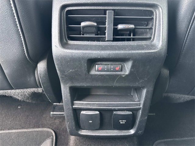 Used 2020 Ford Edge Titanium w/ Equipment Group 301A image 17