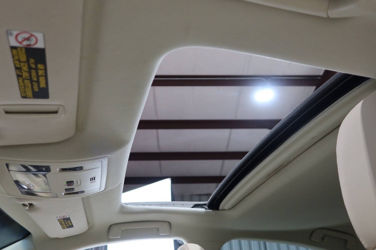 Used 2018 Lexus ES 350 w/ Luxury Package w/Wood Trim FWD image 29
