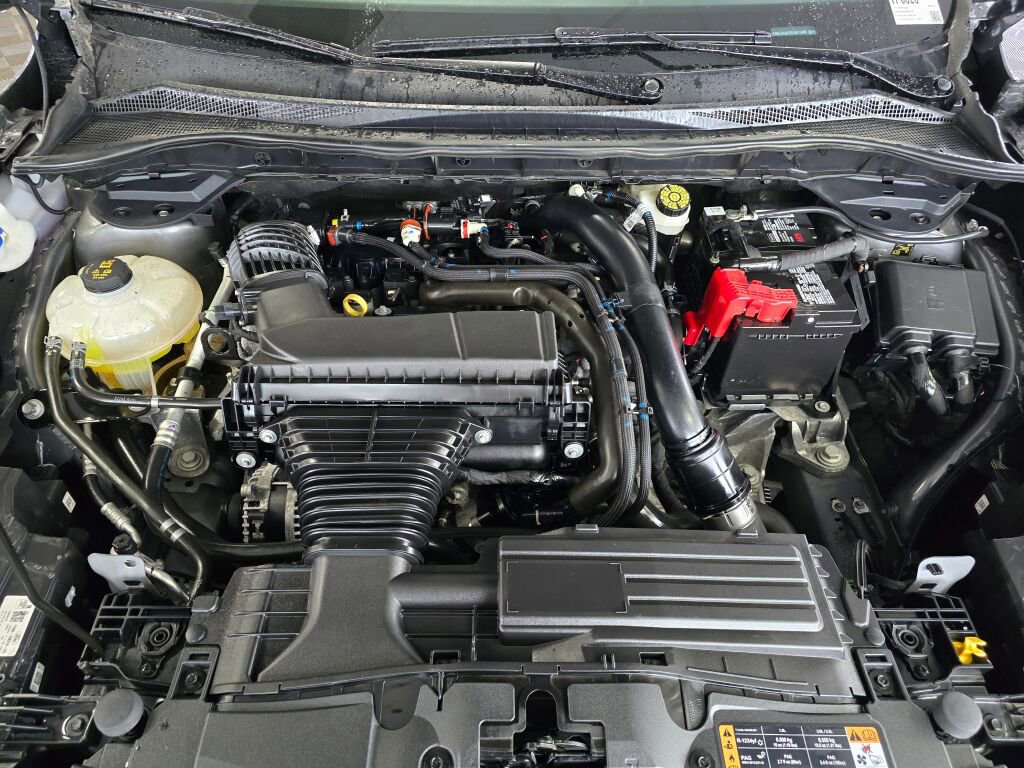 Used 2024 Ford Escape Platinum image 9