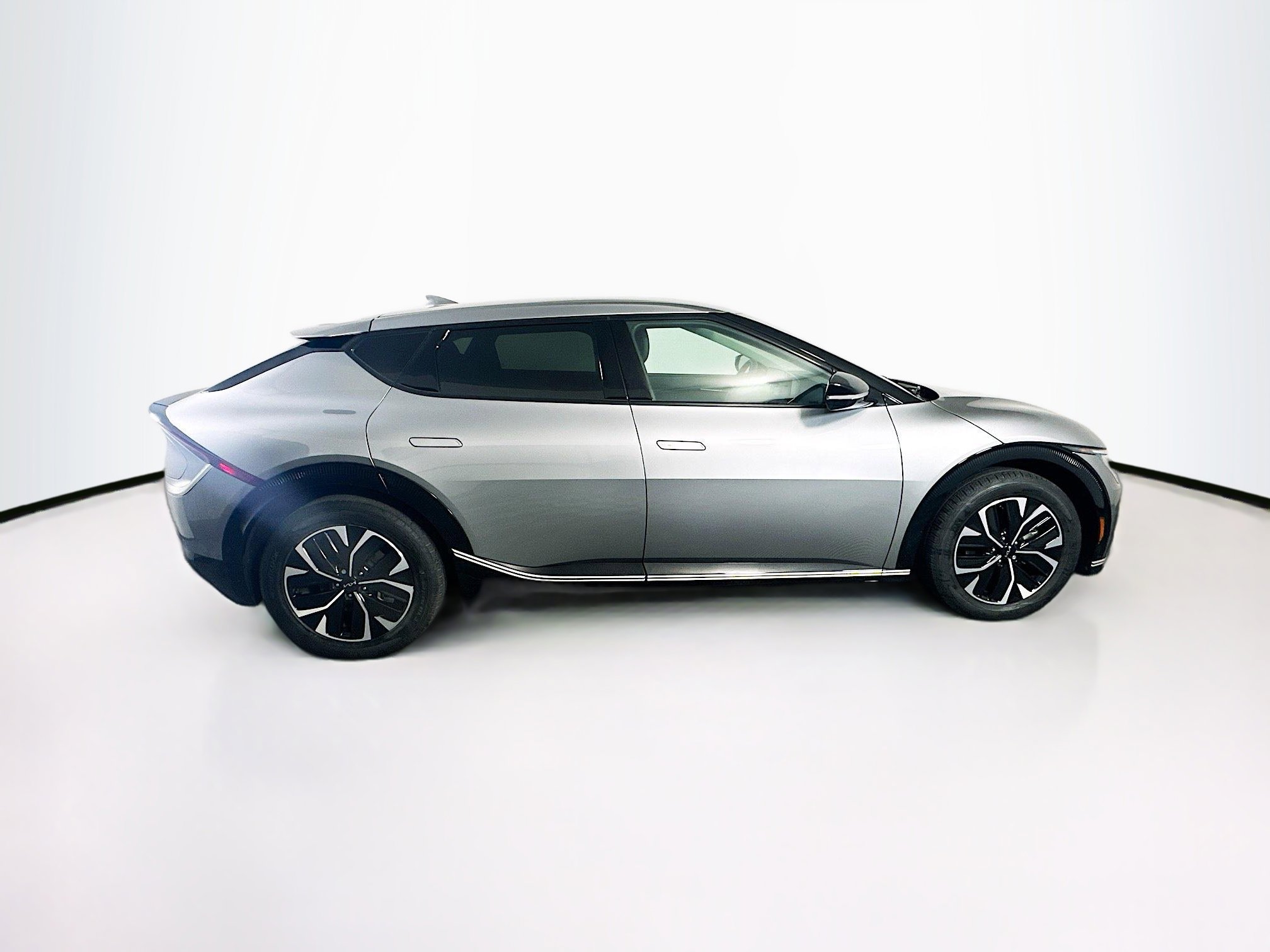 Used 2024 Kia EV6 Wind image 10