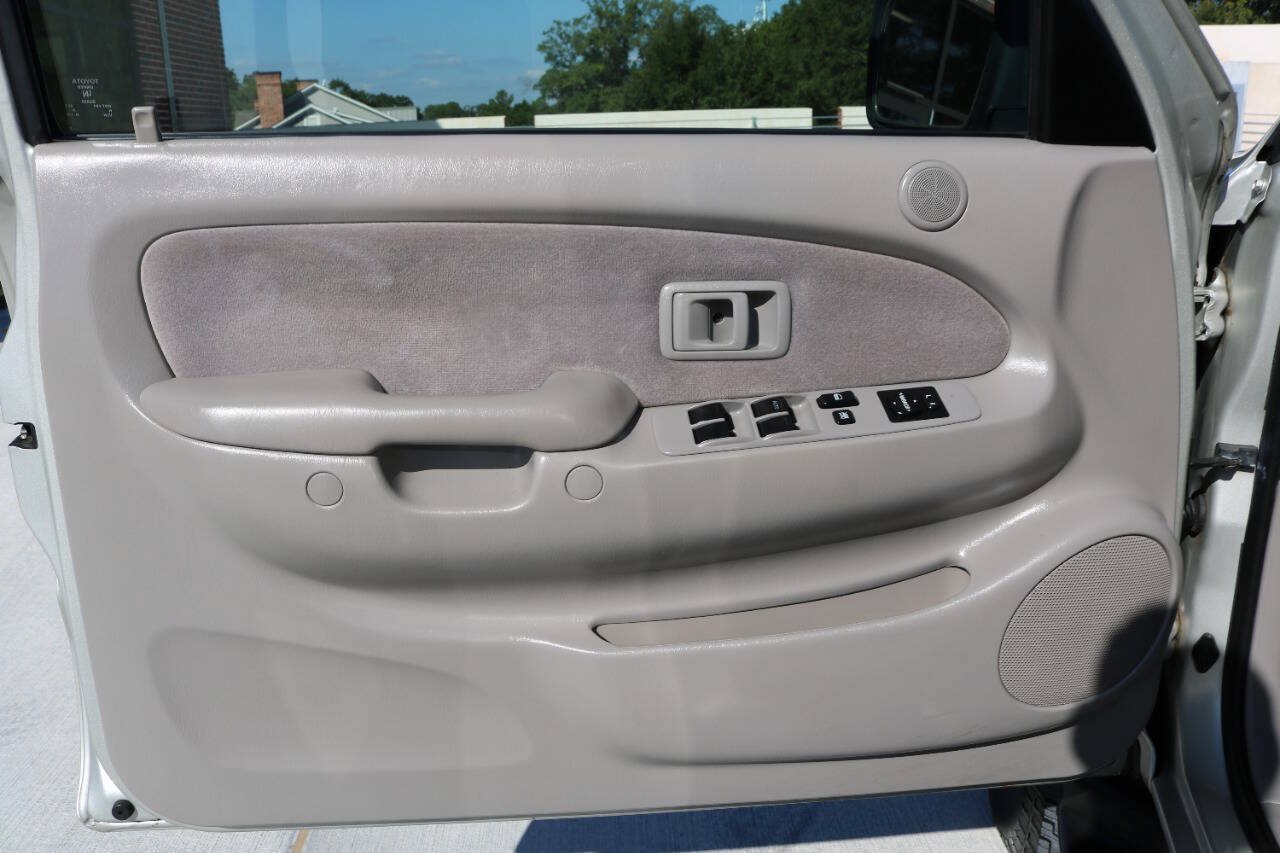 Used 2004 Toyota Tacoma PreRunner RWD image 79
