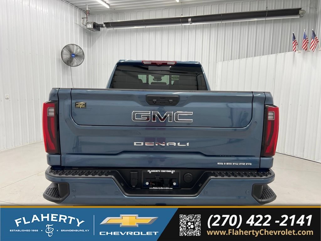 Used 2025 GMC Sierra 2500 Denali Ultimate AWD/4WD image 4