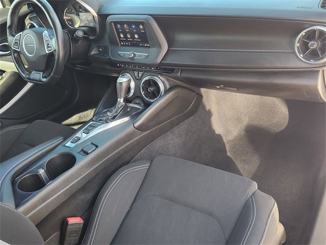 Used 2020 Chevrolet Camaro LT image 14