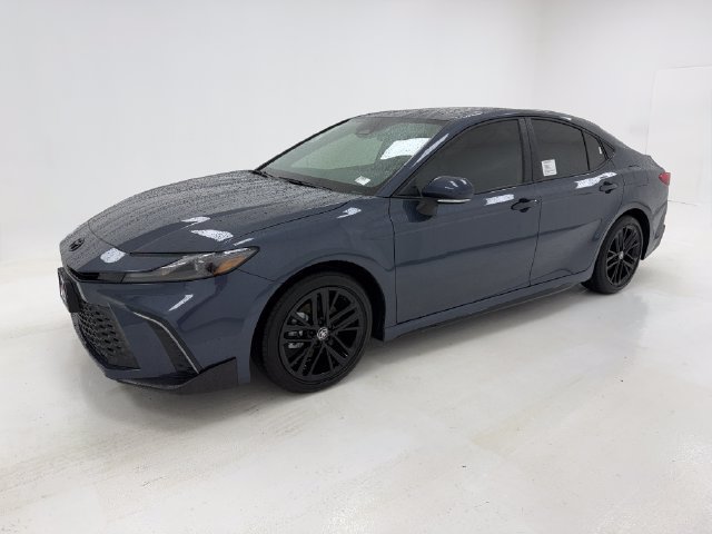 New 2026 Toyota Camry SE w/ Multimedia Upgrade Package FWD image 5