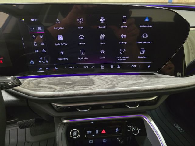 Certified 2025 Audi Q5 Premium w/ Convenience Package image 18