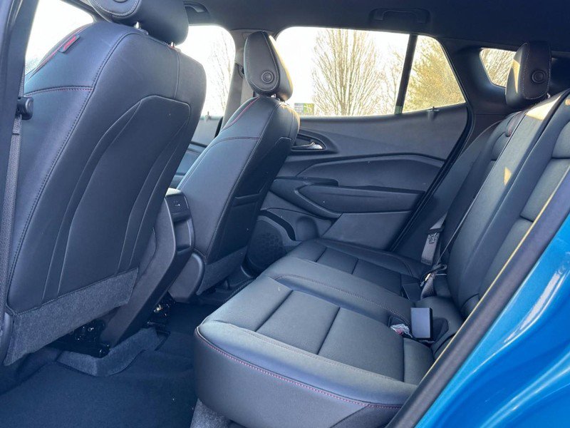 New 2026 Chevrolet Trax RS w/ Sunroof Package image 7
