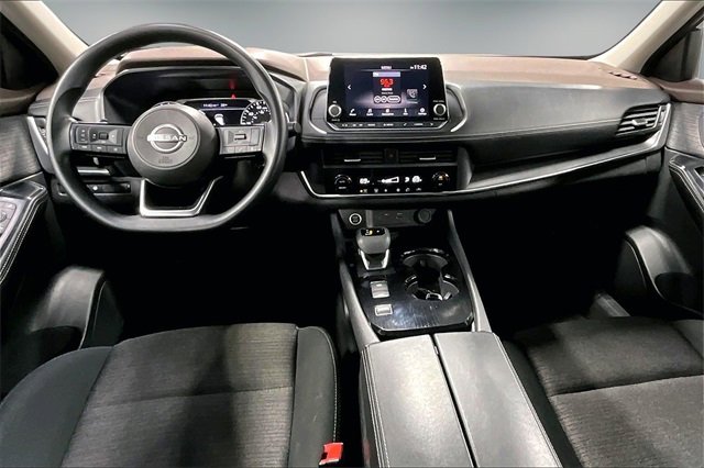 Used 2023 Nissan Rogue SV image 8