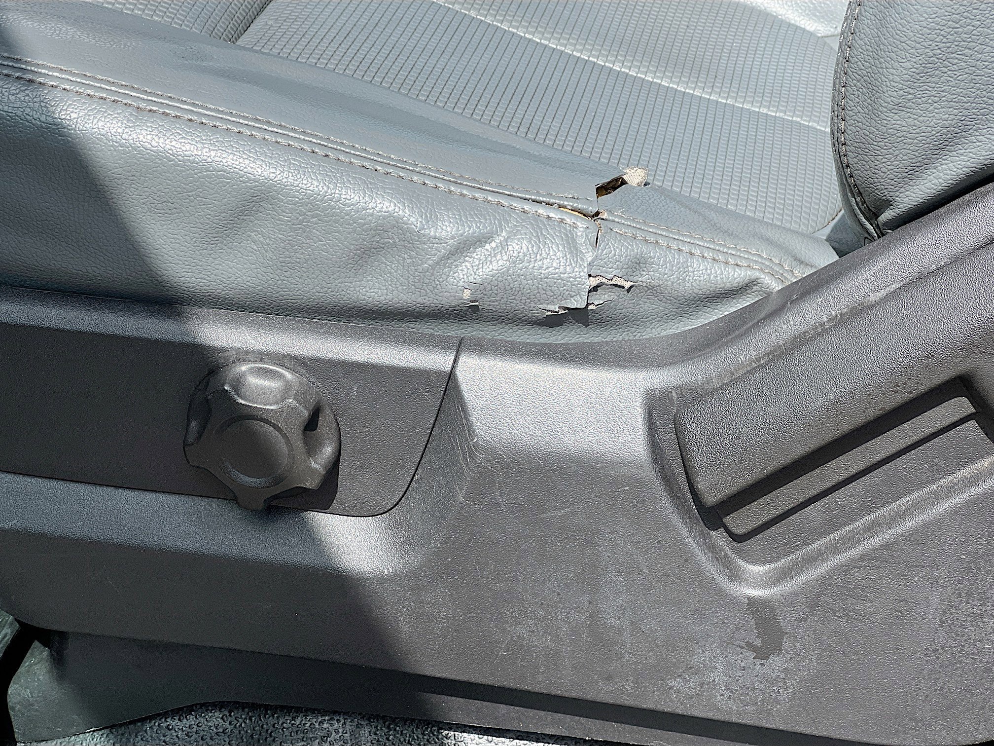 Used 2015 Ford F450 XL w/ Snow Plow Prep Package image 13