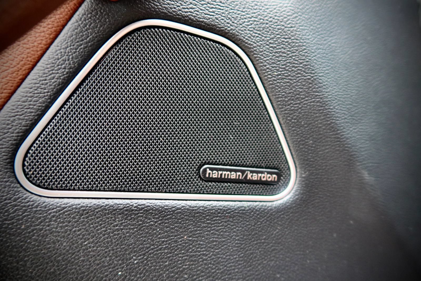 Used 2018 Maserati Levante S AWD/4WD image 23