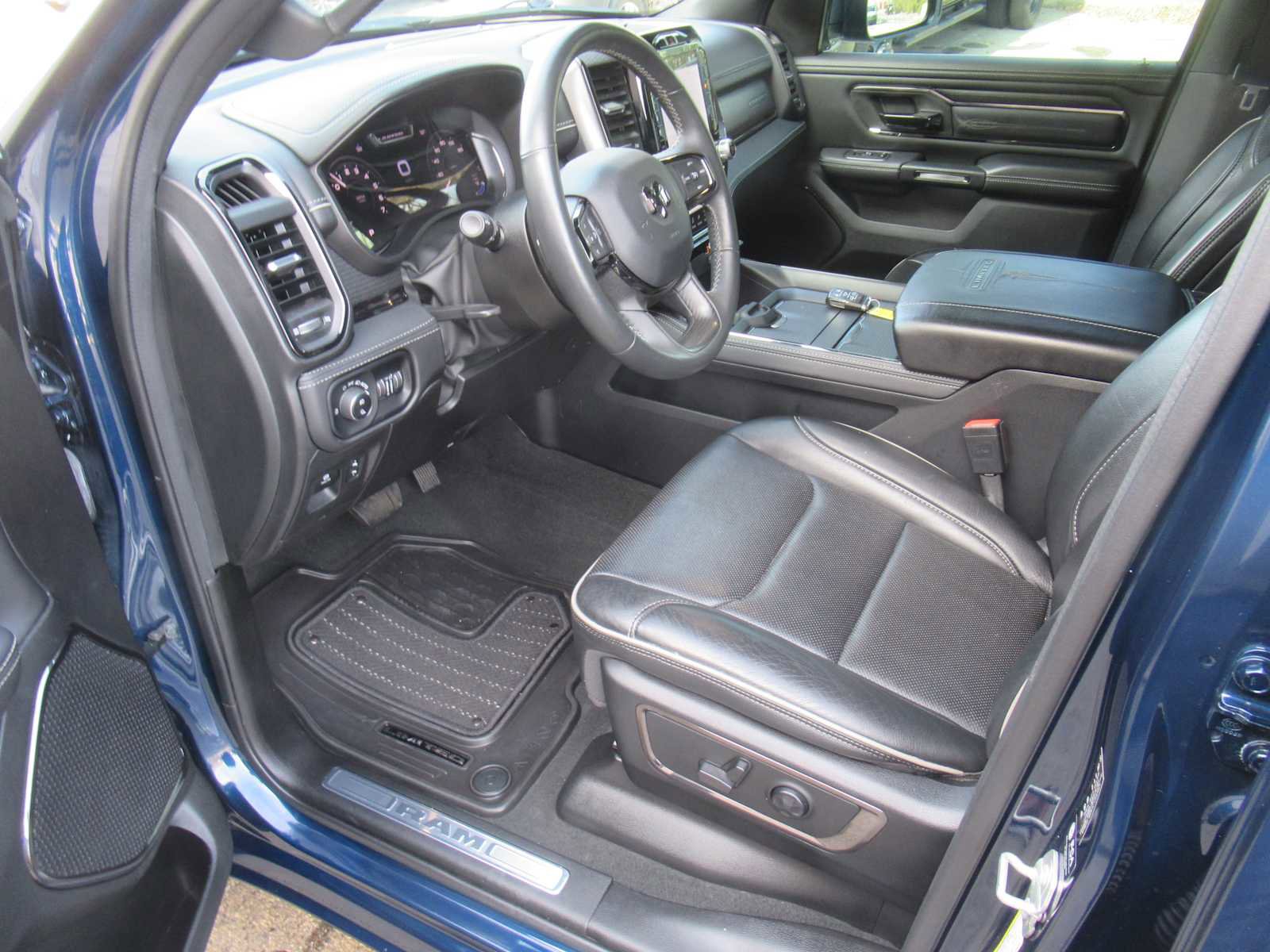 Used 2024 RAM 1500 Limited w/ Body Color Bumper Group image 22