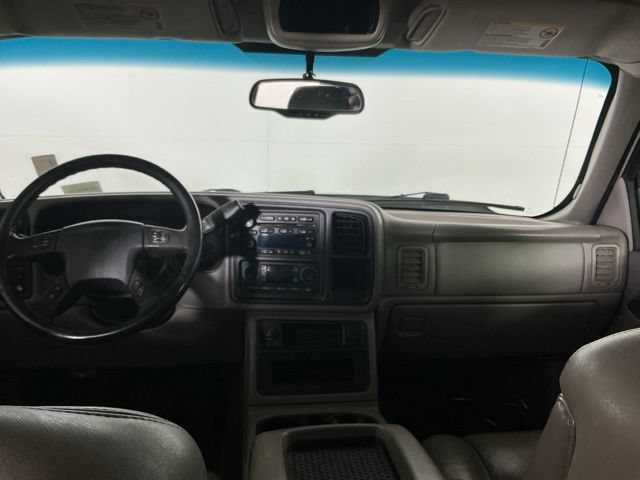 Used 2006 Chevrolet Silverado 2500 W/T w/ Skid Plate Package AWD/4WD image 19