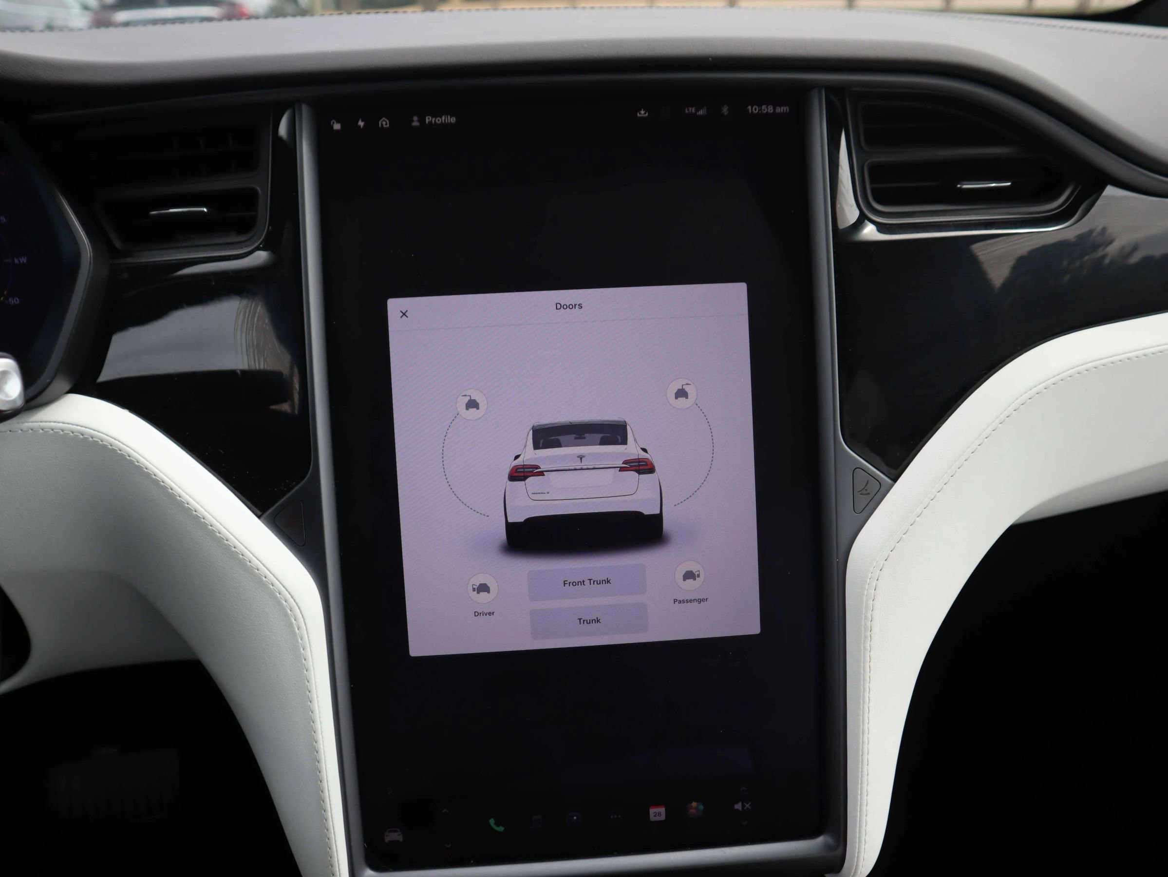 Used 2018 Tesla Model X 100D AWD/4WD image 20