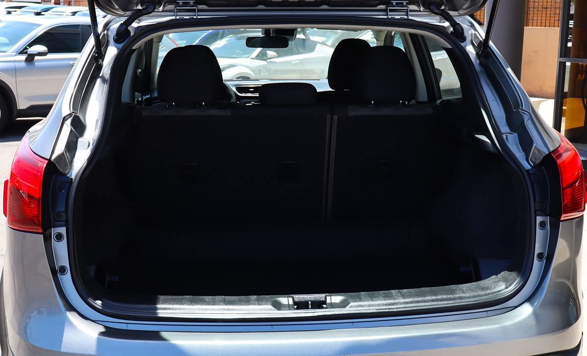 Used 2019 Nissan Rogue Sport SV FWD image 24