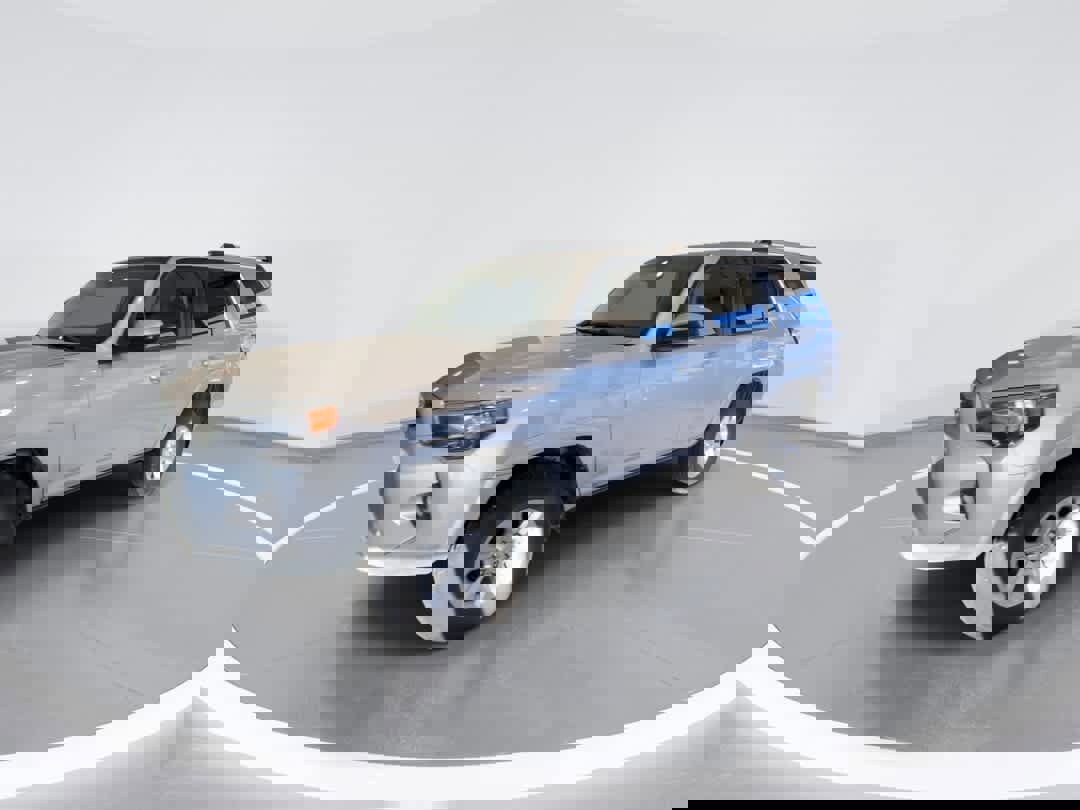 Used 2019 Toyota 4Runner SR5 image 4