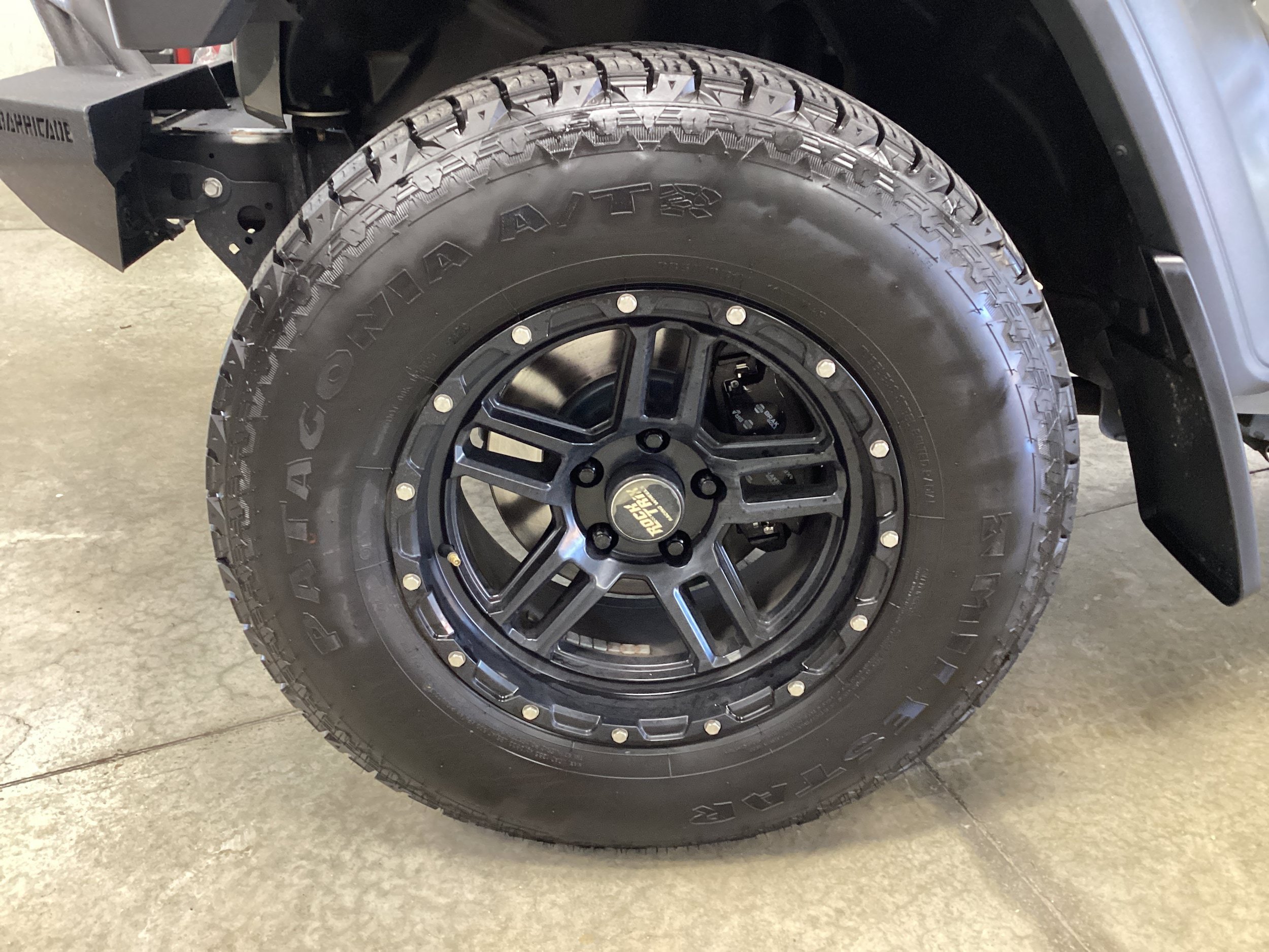 Used 2018 Jeep Wrangler Unlimited Sport AWD/4WD image 9
