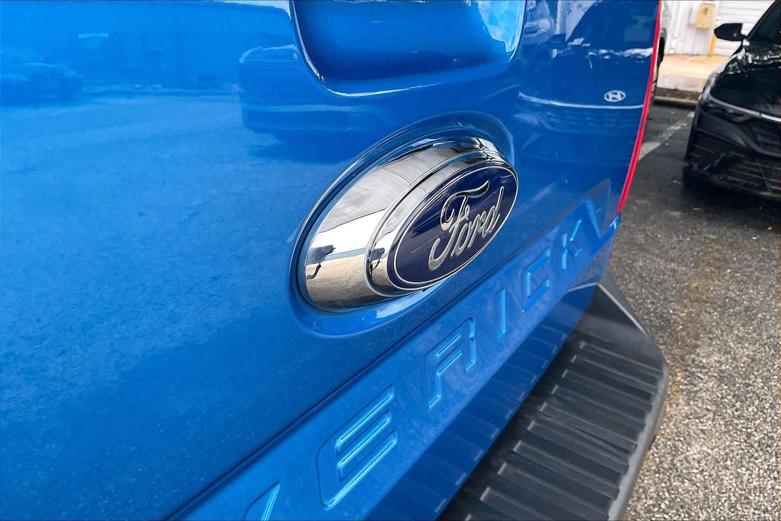Used 2022 Ford Maverick Lariat w/ Lariat Luxury Package FWD image 31
