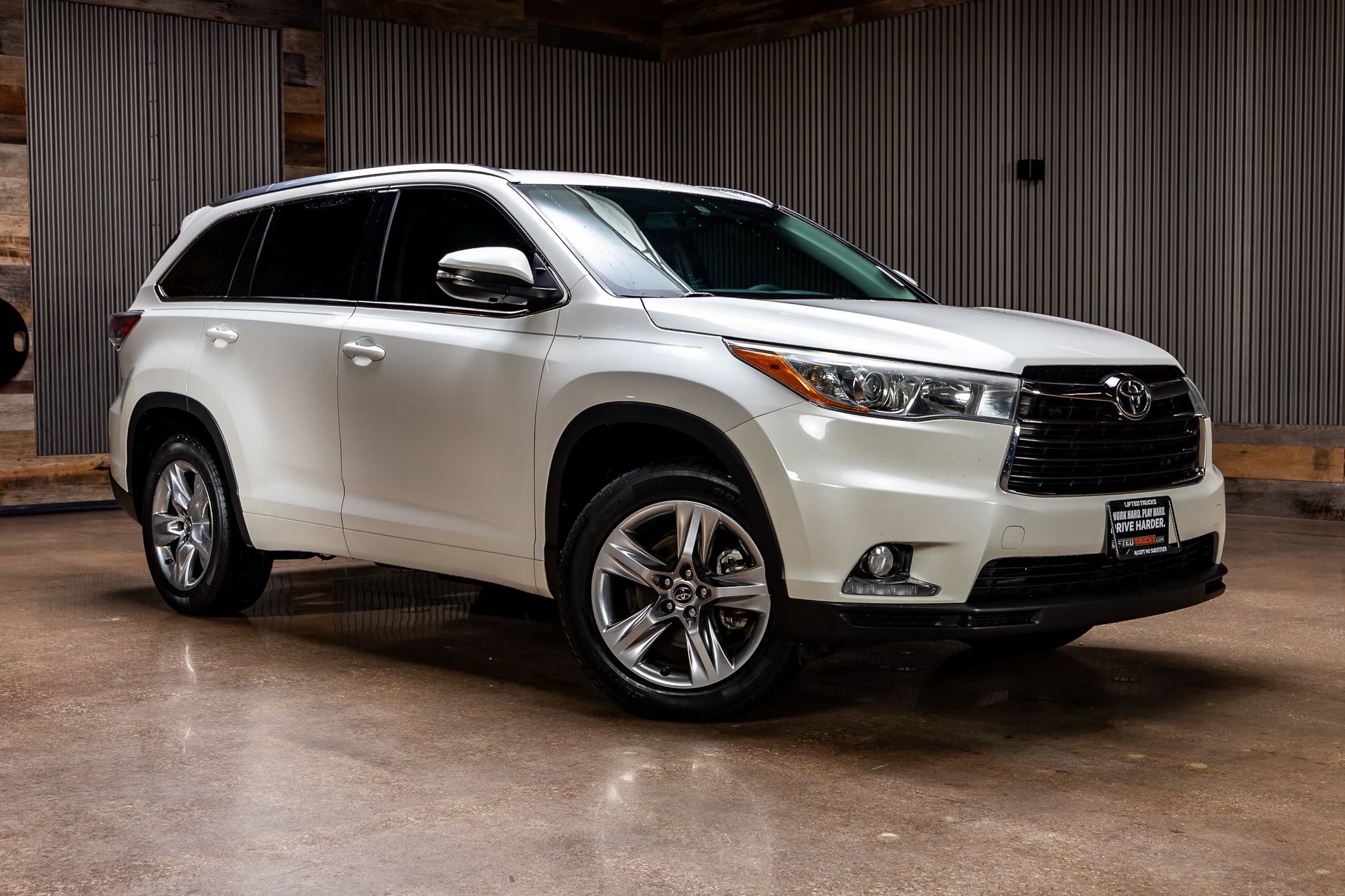 Used 2016 Toyota Highlander Limited